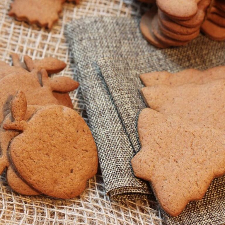 Pierniczki a karmienie piersią – jakie smakołyki można cieszyć się w tym wyjątkowym czasie?