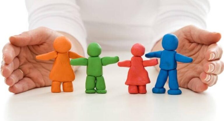 Jak zabezpieczyć przyszłość: czy można ubezpieczyć pełnoletnie dziecko?