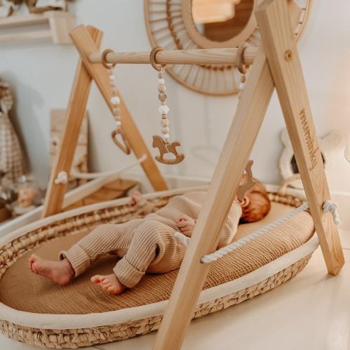 Niezbędne akcesoria dla dziecka po porodzie – co warto mieć w gotowości?