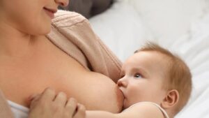 Jak skutecznie przygotować się do sesji karmienia piersią? Porady dla mam